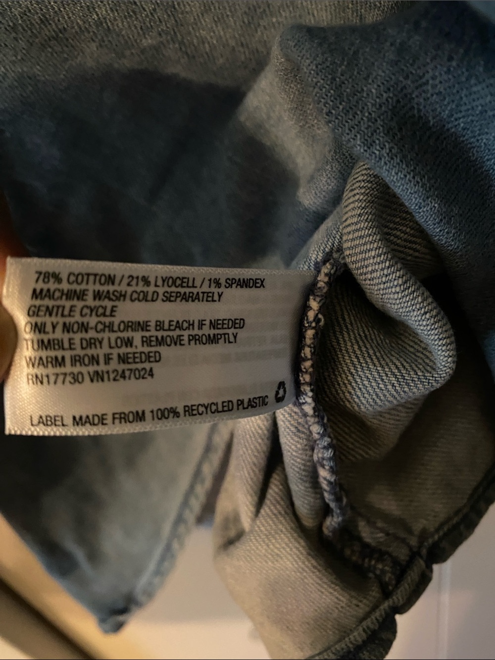 Universal Thread Relaxed Fit Button Down - Picture 4 of 4